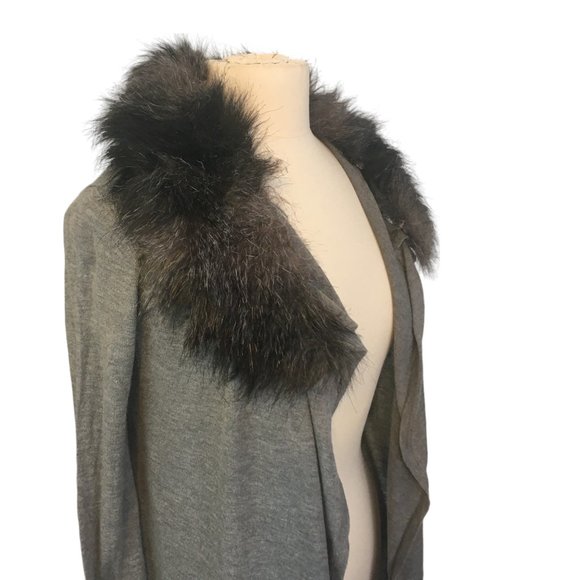 Jennifer Lopez Gray Lightweight Open Front Cardigan w/ Faux Fur Collar, size XS - Picture 2 of 10